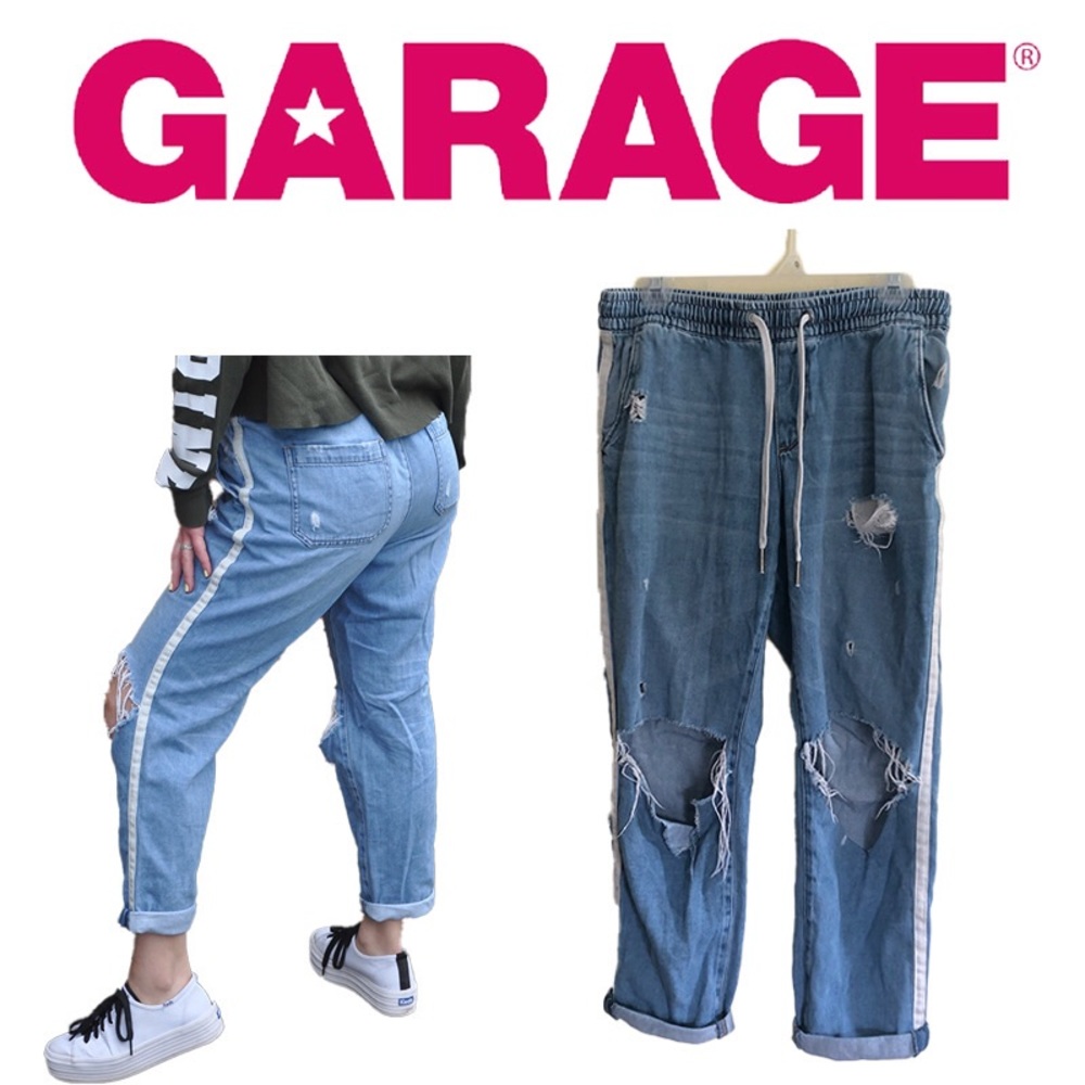 Soft Garage Ripped Mom Jeggings w/ White S…